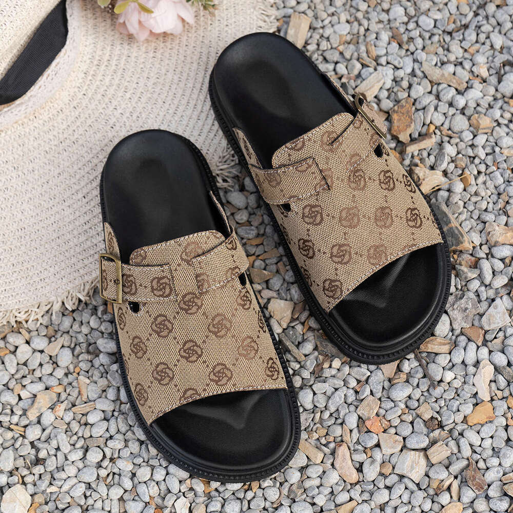Designer Sandals Women Sandals Waterproof Men's Unisex Lightweight Women's Work Slippers Luxury Shoes