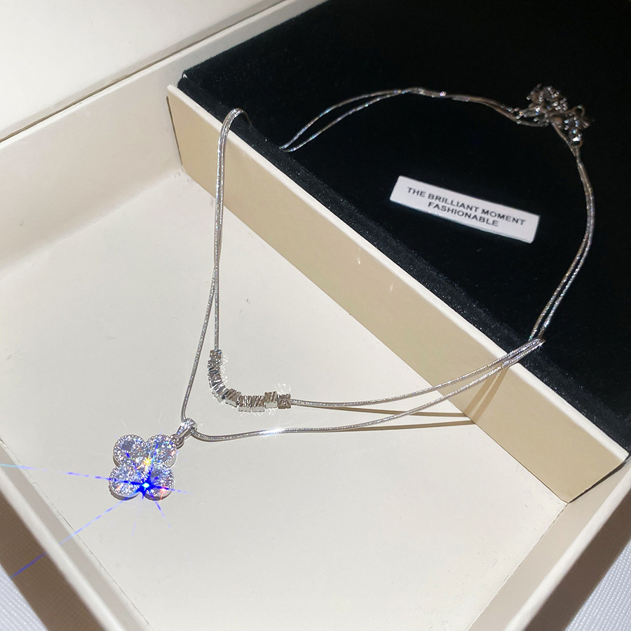 Double-layered silver zircon four-leaf clover pendant necklace for women, high-end, light luxury, niche collarbone chain, versatile accessory - view 6