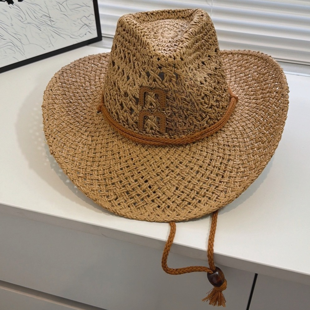 Designer Bucket Hat Women's Hollow Crochet Cowboy Straw Hat with Letter Patch Chin Strap Sunscreen for Beach Wide Brim Fisherman Vacation