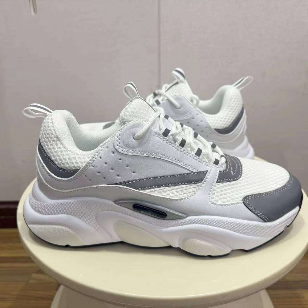 New Casual Men's B22 Elastic Mesh Lace-up Thick Sole Breathable Sports Running Walking Shoes for Men 26Y0526