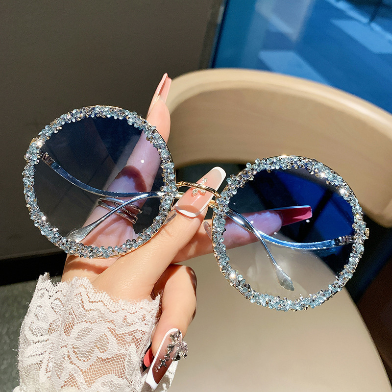 Round Crystal Embellished Sunglasses Gradient Lens Fashion UV Protection Eyewear