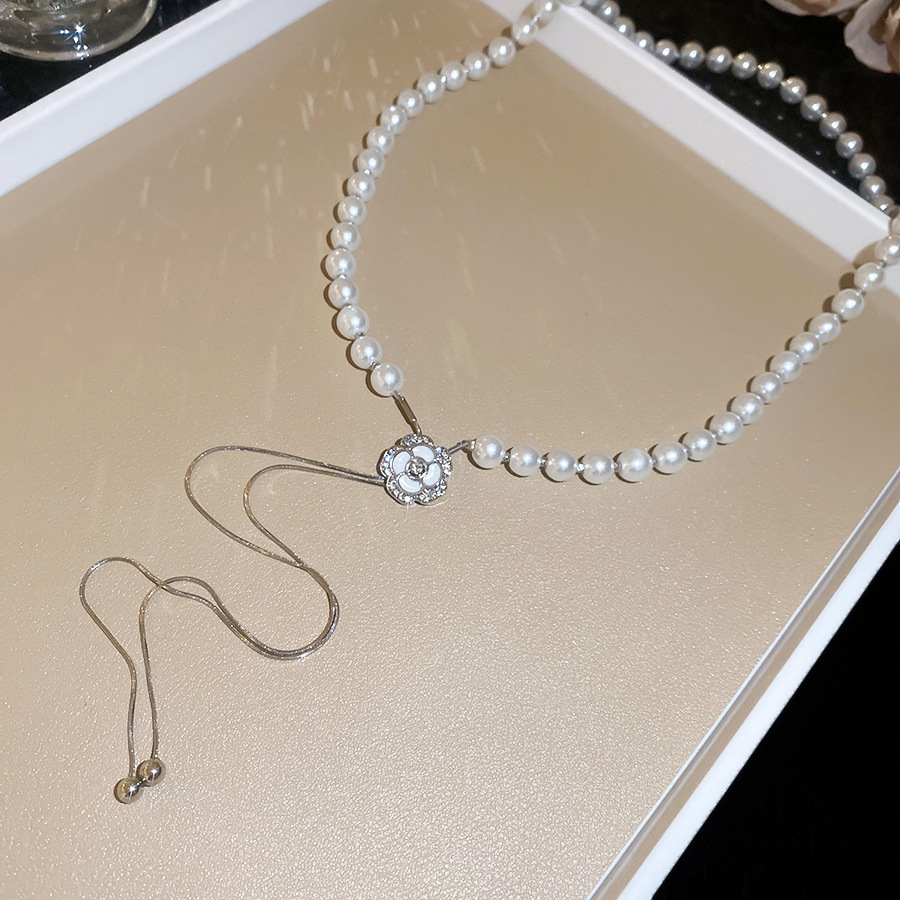 Full Diamond Butterfly Pearl Early Spring Accessory Long Necklace Pull Clavicle Light Luxury High-end Sense Neck Chain - view 8