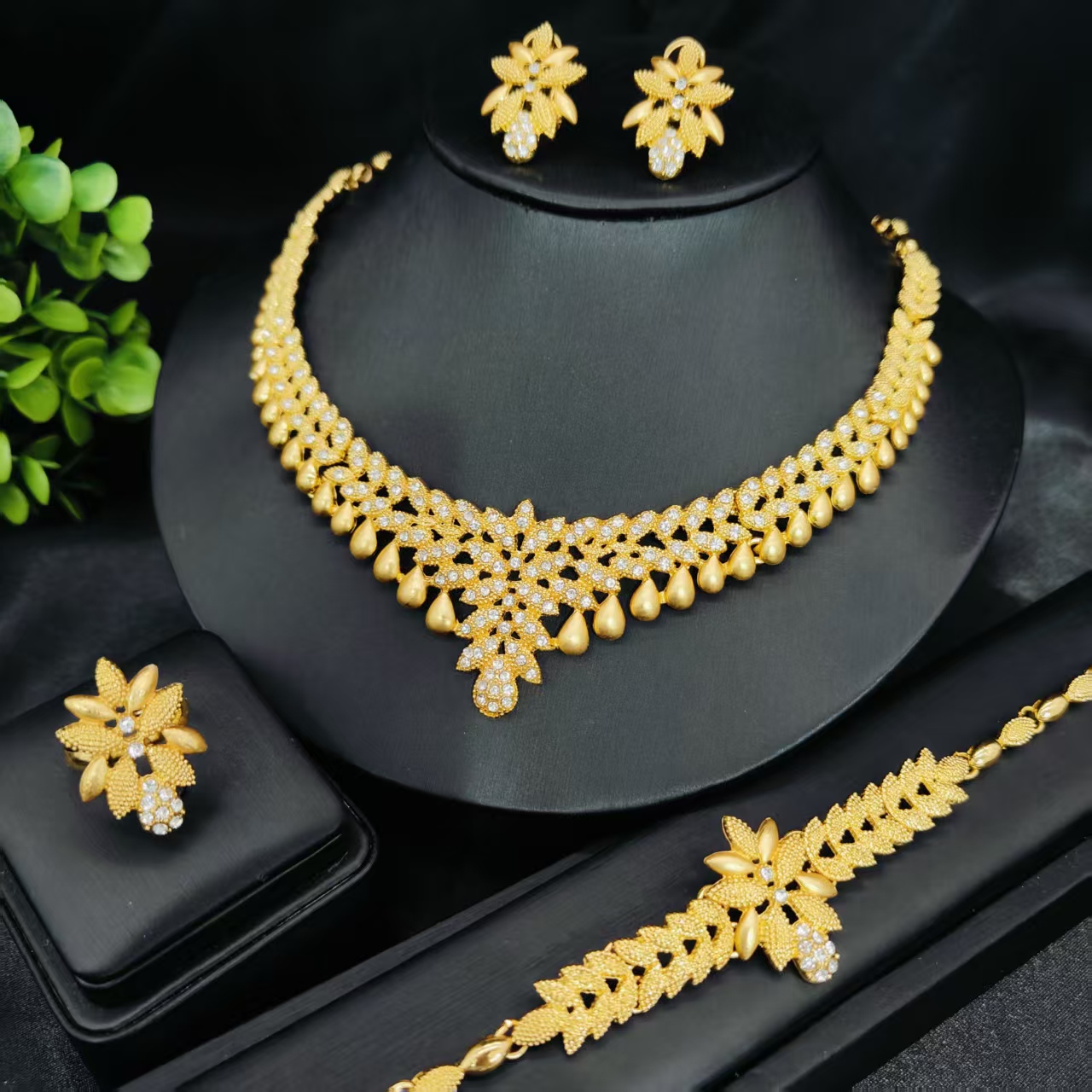 Luxury Dubai Necklace Sets For Women Wedding Water Drop Gold Plated African Jewelry Set Indian Jewellery Anniversary Gifts