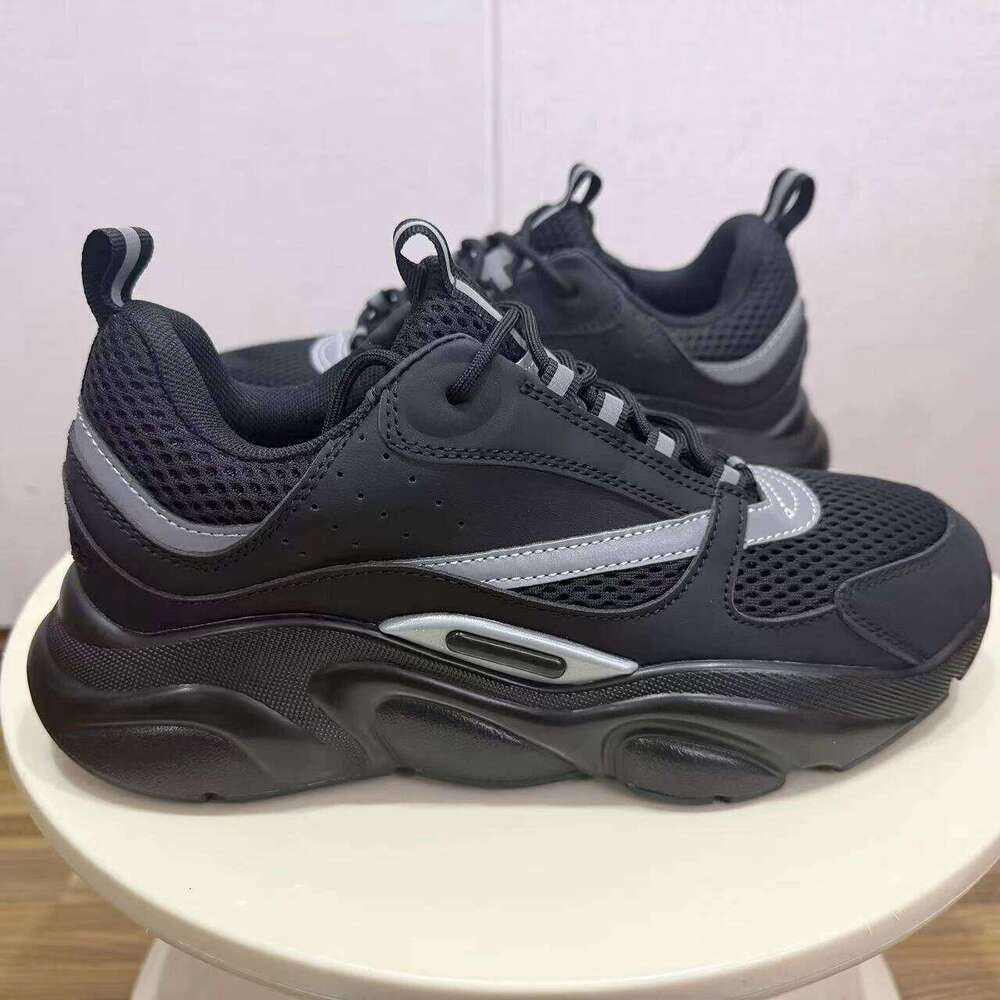 New Casual Men's B22 Elastic Mesh Lace-up Thick Sole Breathable Sports Running Walking Shoes for Men 26Y0526