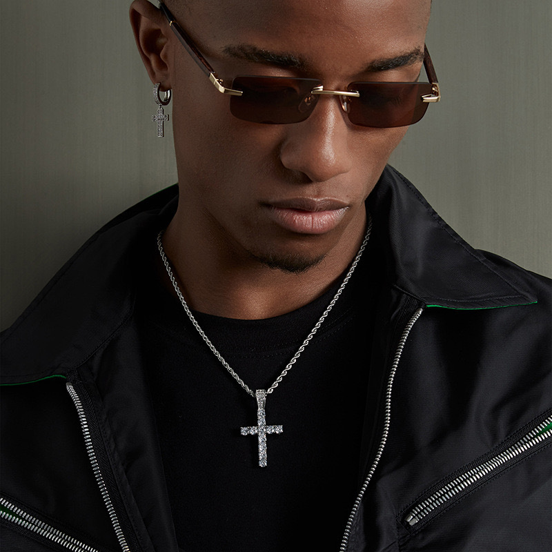 Necklace For Men And Women Diamond Inlaid Cross Titanium Steel Hip Hop Simple High End Sweater Chain Jewelry - view 5