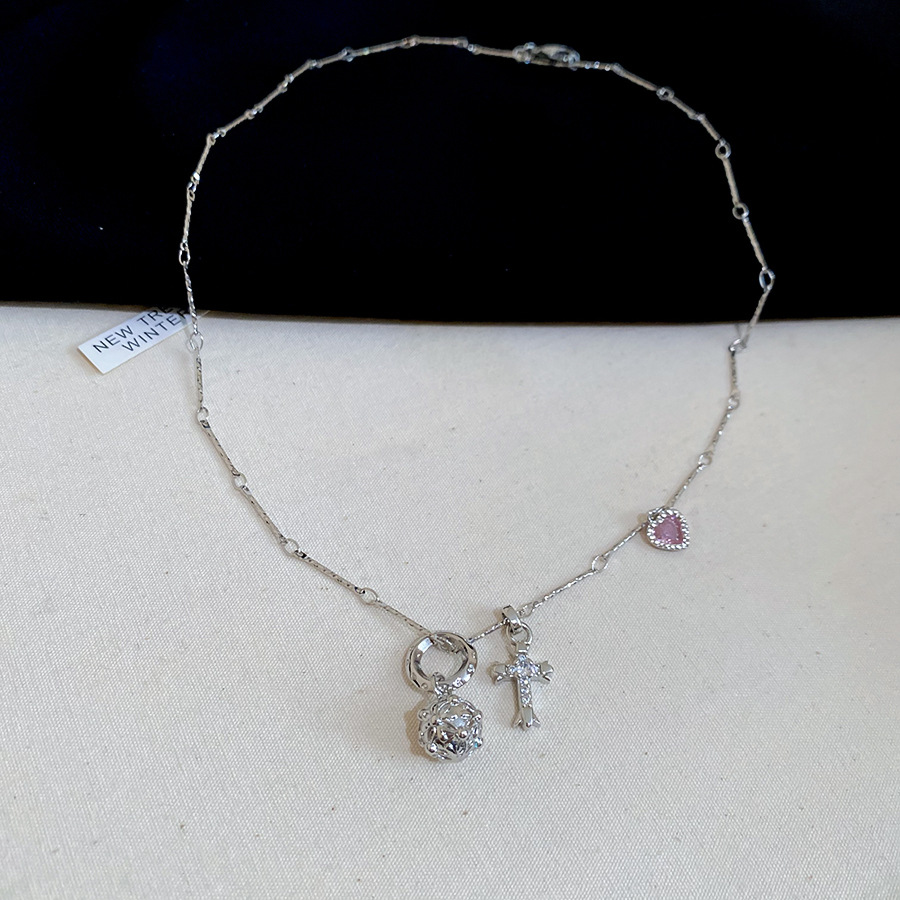 Super Shiny Zircon Flower Beaded Pearl Necklace, Simple and Fashionable Versatile Collarbone Chain, Light Luxury High-End Niche Jewelry - view 7