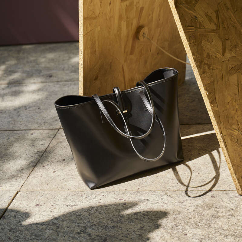 New Genuine Leather Tote Simple Large Capacity Shoulder High End Light Luxury Casual Bag Women Commuter Mother Daughter Daily Travel Bag SENYY