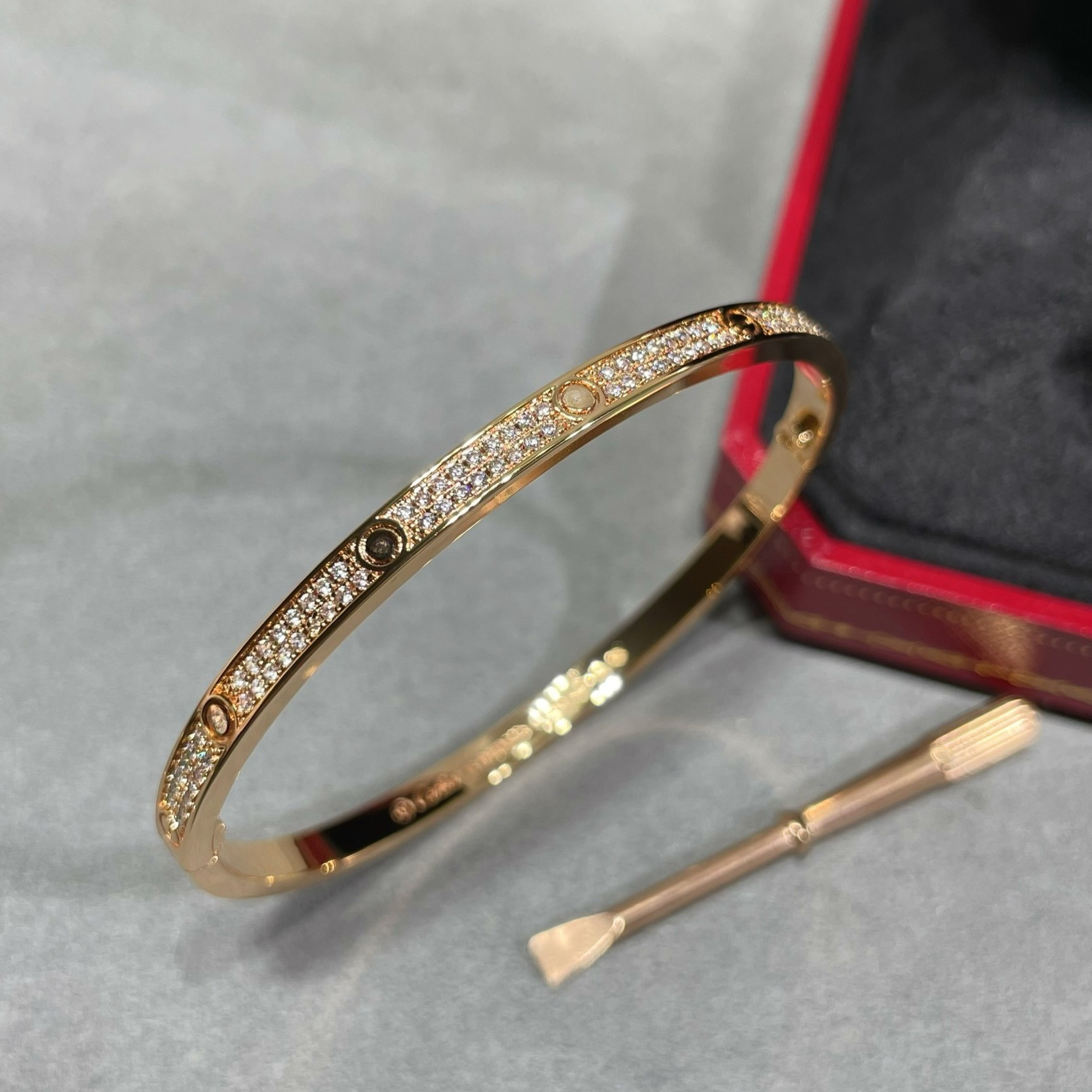 Classic Luxury Bracelet Full Diamond Copper 4mm Design Bracelets for Women Exquisite Charm Bangles Jewelry Wristband Party Gift