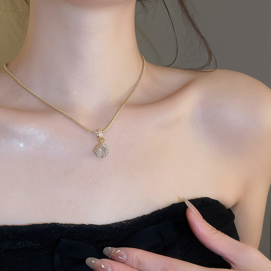 Super Shiny Zircon Round Necklace, Luxurious Elegant Clavicle Chain, Exquisite and Beautiful Women's Necklace - view 4
