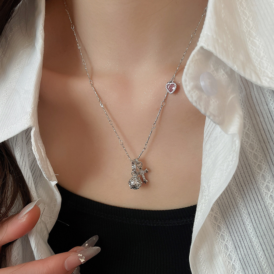Super Shiny Zircon Flower Beaded Pearl Necklace, Simple and Fashionable Versatile Collarbone Chain, Light Luxury High-End Niche Jewelry - view 6