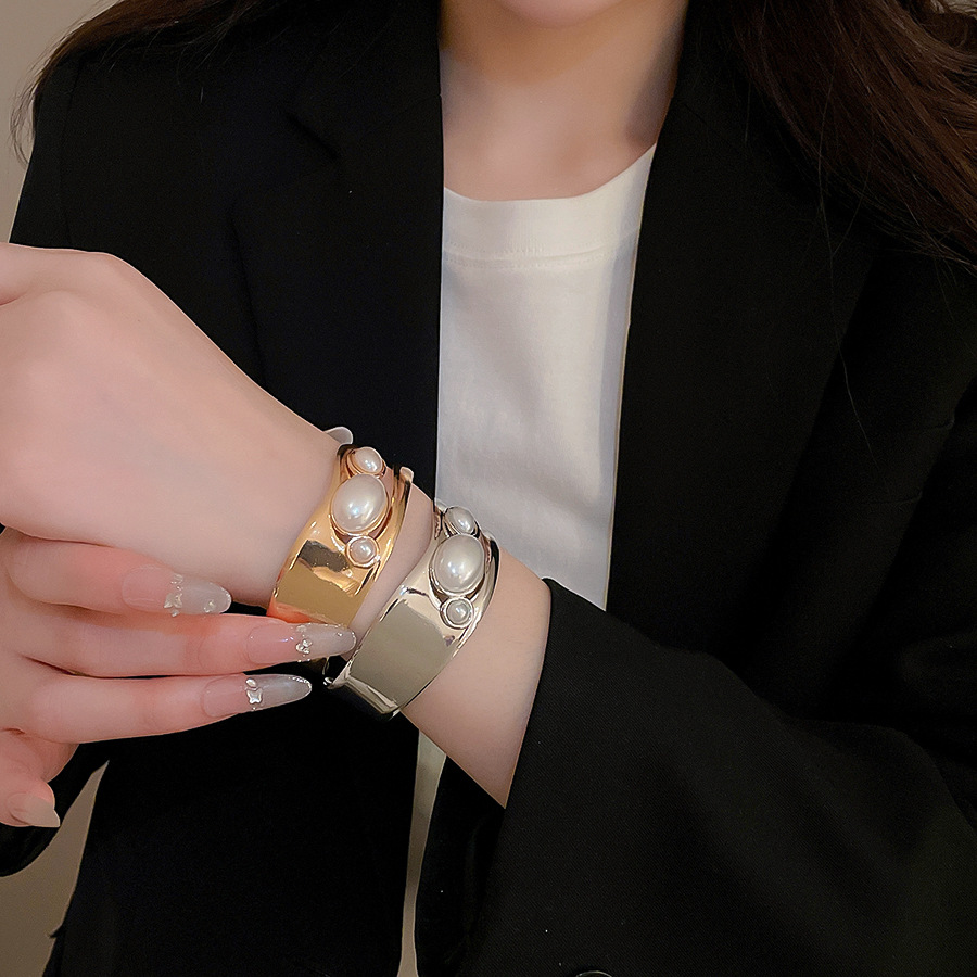 18K Real Gold Plated Stainless Steel Tiger Eye Stone Oval Open Bracelet European and American Style Unique Niche Elegant High-end Jewelry - view 3