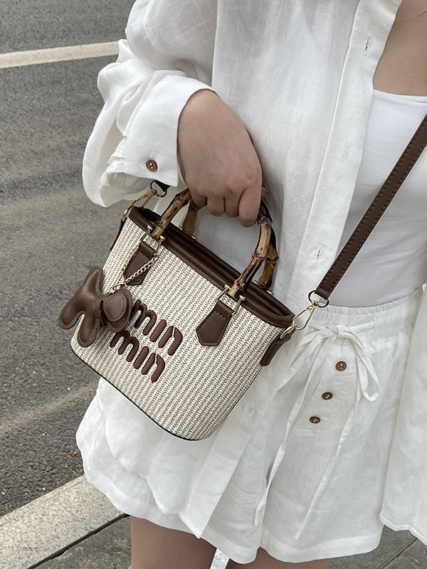 Woven small bag for women 2026 new summer casual seaside vacation crossbody hand-held bucket bag