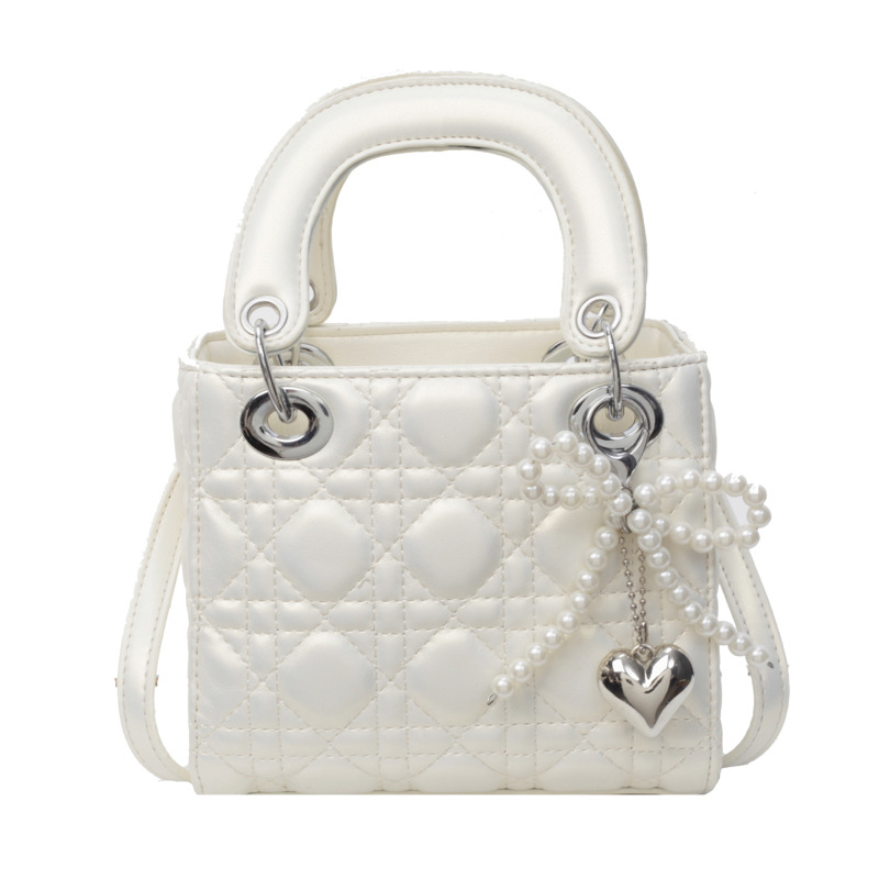 2026 Women's Handbag New Fashionable Quilted Versatile Single Shoulder Bag
