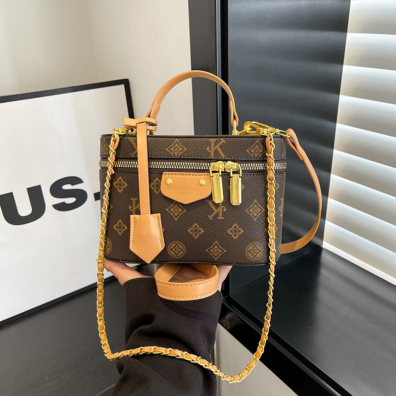 2026 New Style Fashionable Handheld Single - Shoulder Box - Shaped and Cross - Body Makeup Bag Versatile for Commuting Casual Use. - view 6