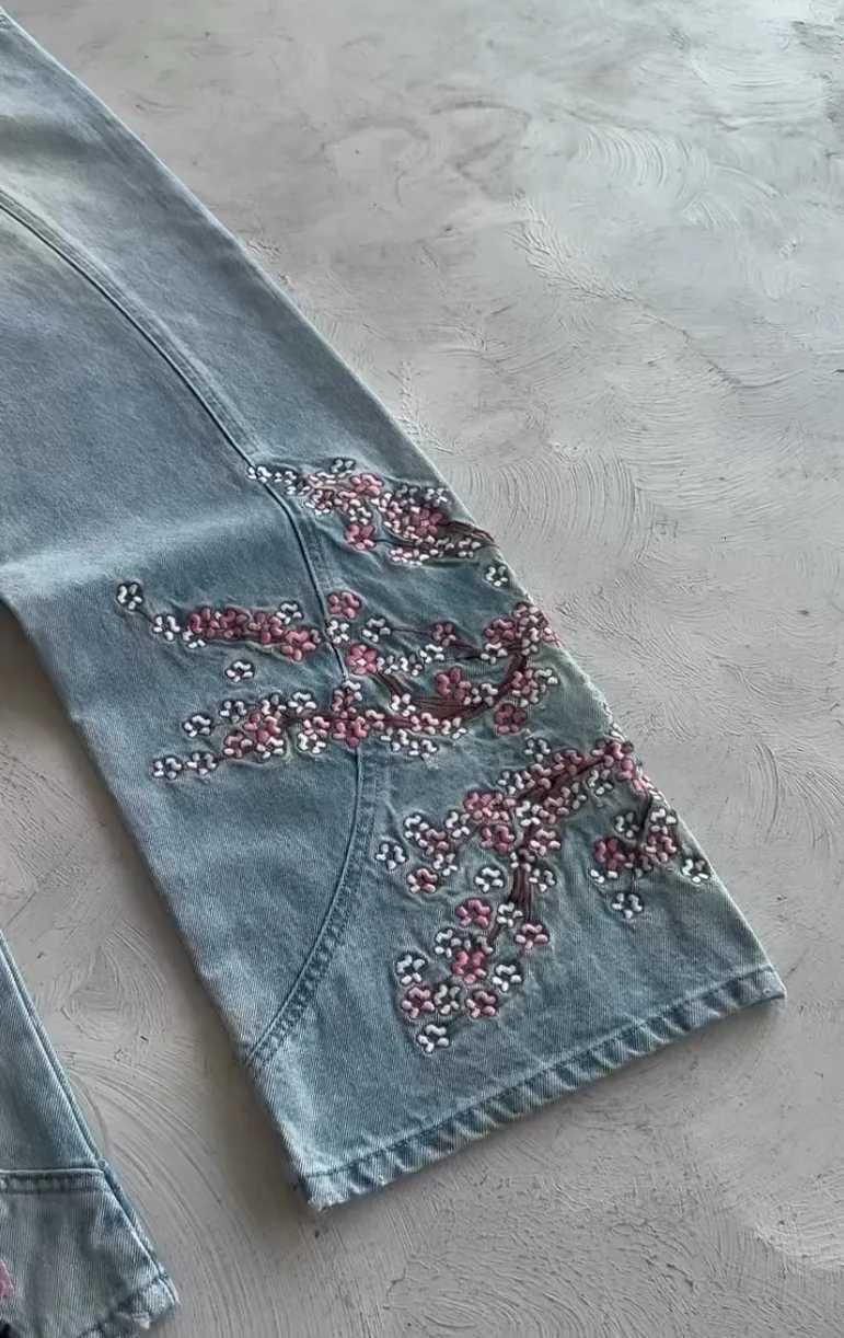 Retro Sakura Black Knight Embroidered Y2K Men Jeans Loose and Personalized Street Rap Niche Design Blue Hip HopWashed JeansT260527 - view 4