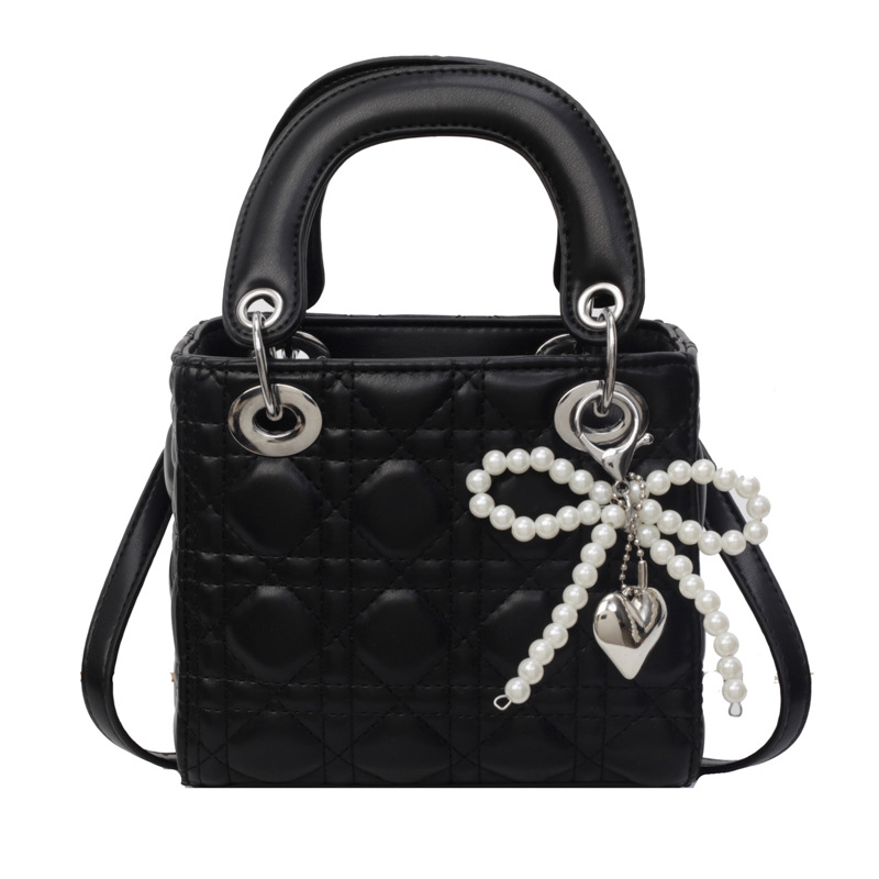 2026 Women's Handbag New Fashionable Quilted Versatile Single Shoulder Bag