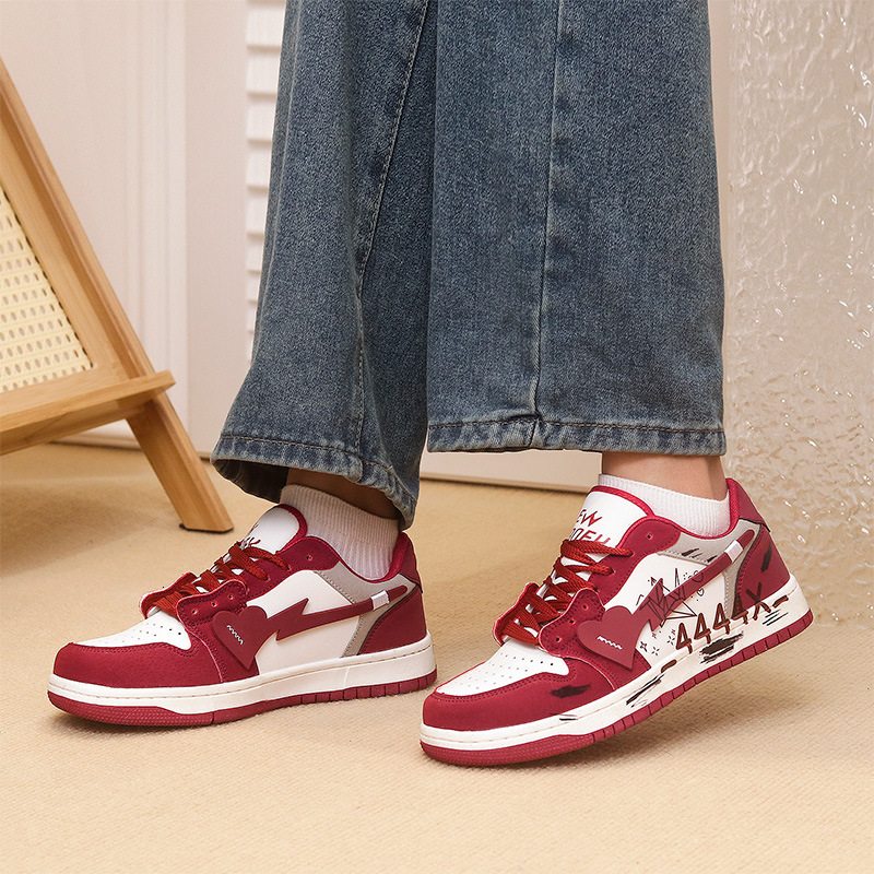 Fashion Gifts Unisex Red White Heart Graffiti Skate Sneakers Leather Upper For Street Style Daily Walking - view 5