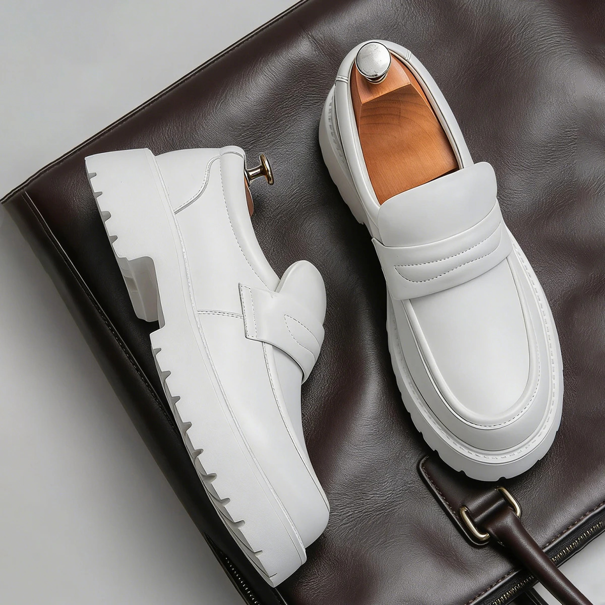 Fashion Classic Thick Sole Mens Penny Loafers SlipOn Business Dress Shoes For Gentleman White Formal Party Preppy 260528
