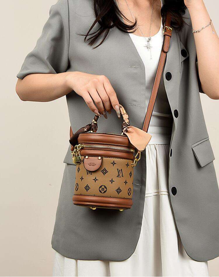 High-end Vintage Fortune Bucket for Women 2025 New Handbag Cylinder Retro Print Versatile Shoulder Crossbody Bag dh1798093-JY
