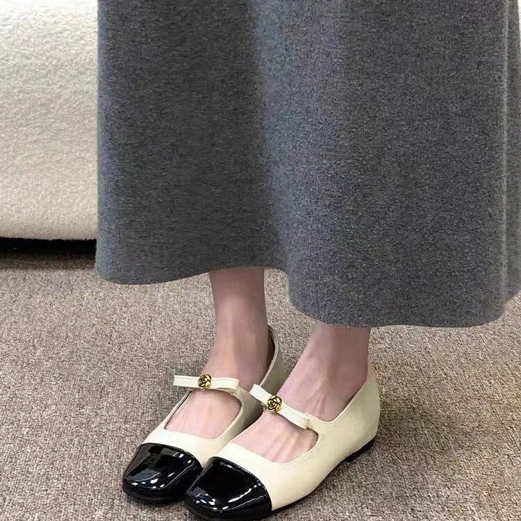 Womens White Fashion Gifts Black Mary Jane Flats Patent Toe Cap Flower Buckle For Casual Daily Office Wear