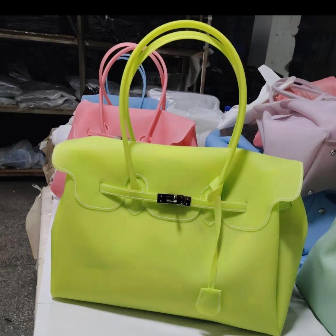 Jelly Firkin handbag Matte Jelly Beach Bag 40cm Classic Buckle Large Capacity Shoulder Bags Candy Colors Waterproof Travel Purse with Padlock and Key0