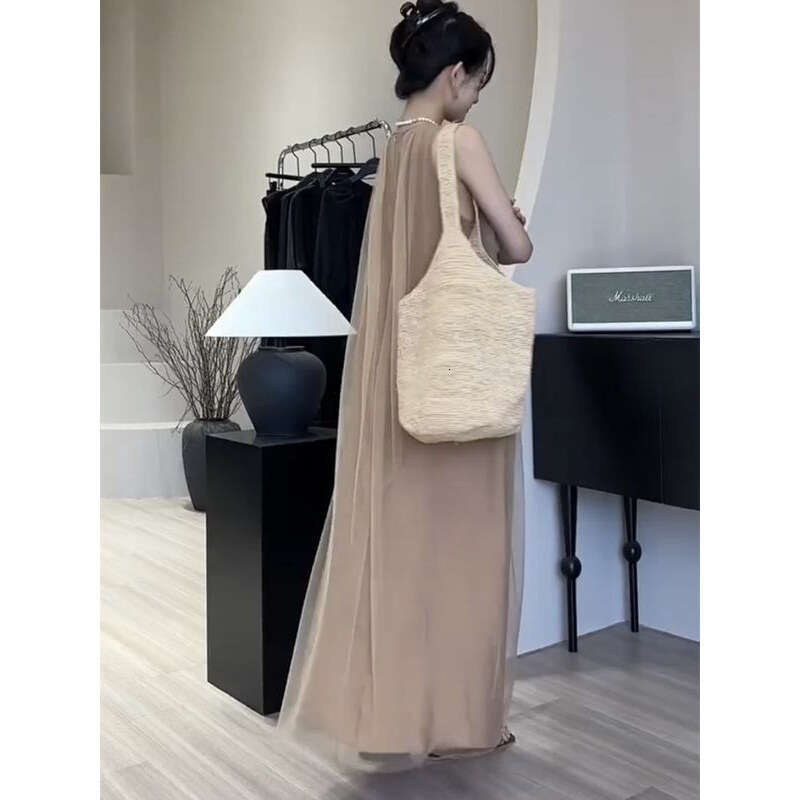 Elegant Flowing Gentle Style Round Neck Sleeveless Solid Color Mesh Loose A Line Dress Summer Wear For Women MAKOUFEI