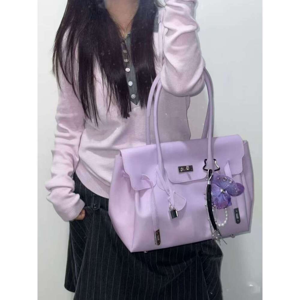 2026 Style Jelly New Summer Commuter Tote Bag Fashionable Transparent Large Capacity Underarm Bag For Women