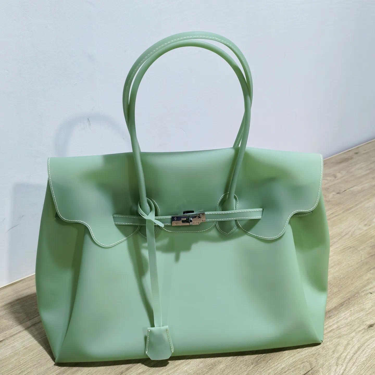 Jelly Firkin handbag Matte Jelly Beach Bag 40cm Classic Buckle Large Capacity Shoulder Bags Candy Colors Waterproof Travel Purse with Padlock and Key0