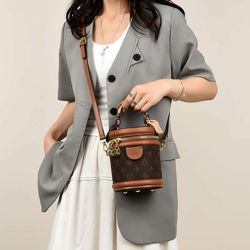 High-end Vintage Fortune Bucket for Women 2025 New Handbag Cylinder Retro Print Versatile Shoulder Crossbody Bag dh1798093-JY