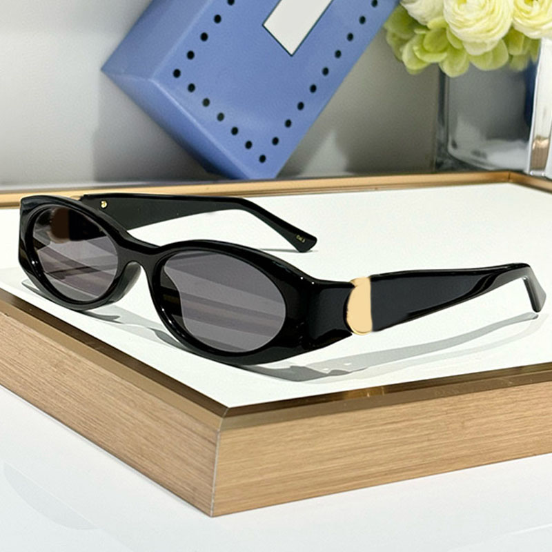 Oval Cat Eyes Sunglasses Womens Mens Fashion Black Small Frame Eyewear 1660 Outdoor UV Protection Tourist Beach GLASSES