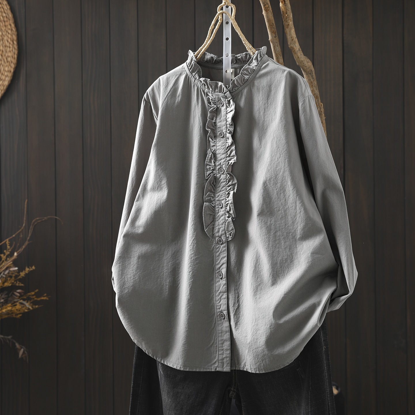 Elegant French Romantic Style Wood Ear Lace Trimmed White Blouse For Women High Fashionable Shirt With Button 250318