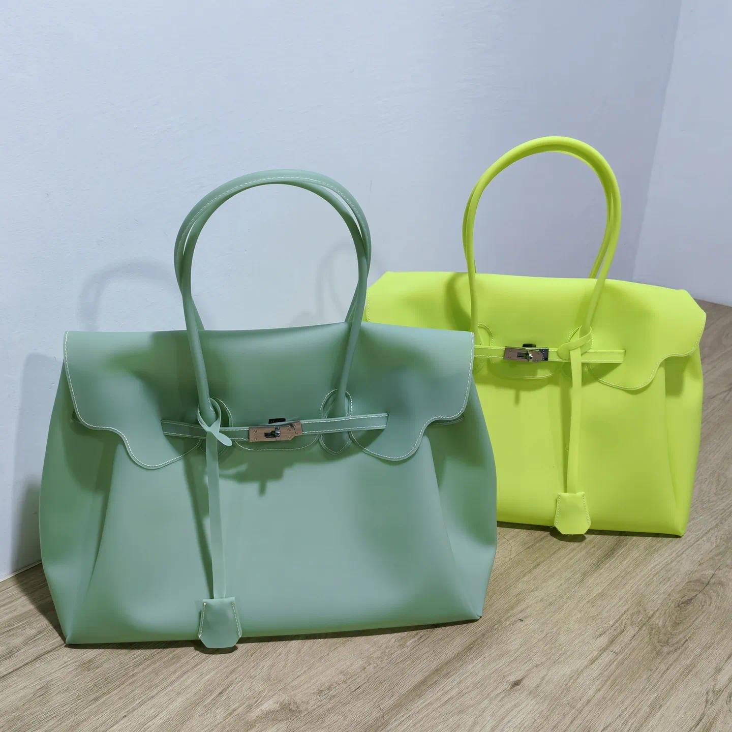 Jelly Firkin handbag Matte Jelly Beach Bag 40cm Classic Buckle Large Capacity Shoulder Bags Candy Colors Waterproof Travel Purse with Padlock and Key0