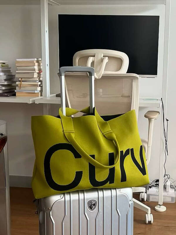 New Model Simple Large Capacity Shoulder Back Casual Handbag for Ladies Ladies' Style Curved Letter Canvas Travel Bag