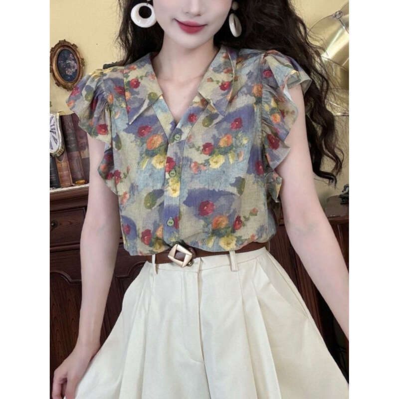 Retro Hong Kong Style Oil Painting Floral V Neck Short Sleeve Top Elegant Flare Sleeve Summer Chic Blouse For Women MAKOUFEI