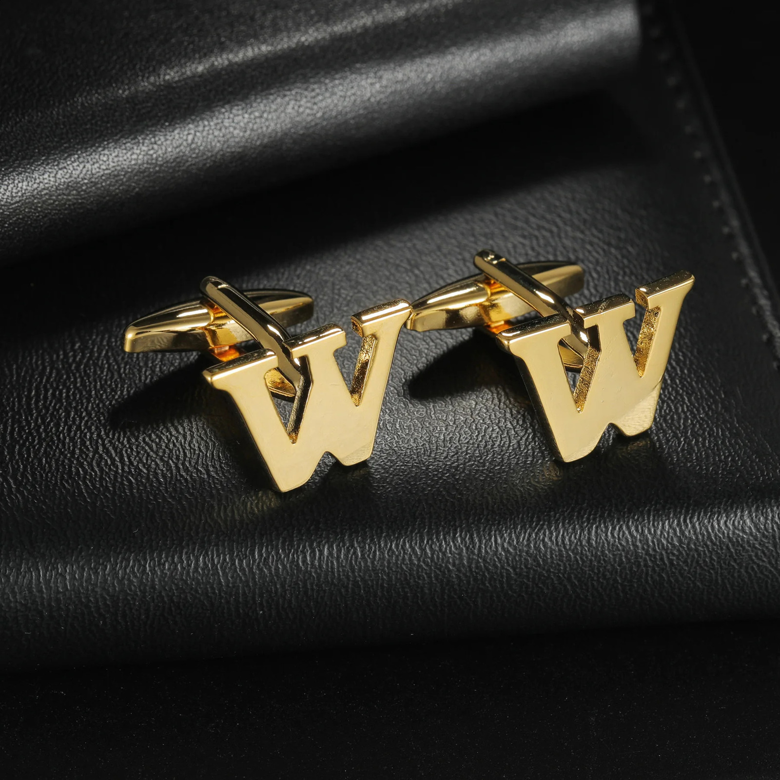 High Quality Initial A-Z Cufflinks Alphabet Letter Copper Material Cuff Links For Business Mens Boys Tuxedo Shirts Gift 260527 - view 3
