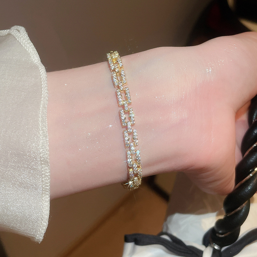 European and American Cross-Border Diamond-Shaped Hollow Zircon Flower Bracelet Light Luxury High-End Fashion Trend Versatile Women's Jewelry - view 6