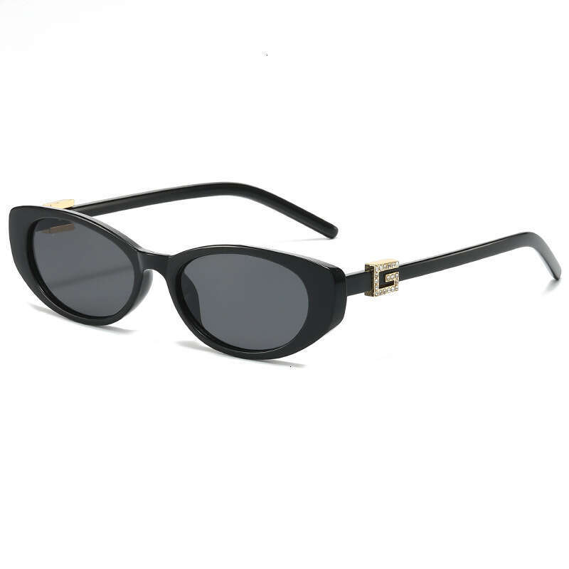 Retro Cat Eye Sunglasses With G Logo Rhinestone Detail UV400 for Women Daily Wear