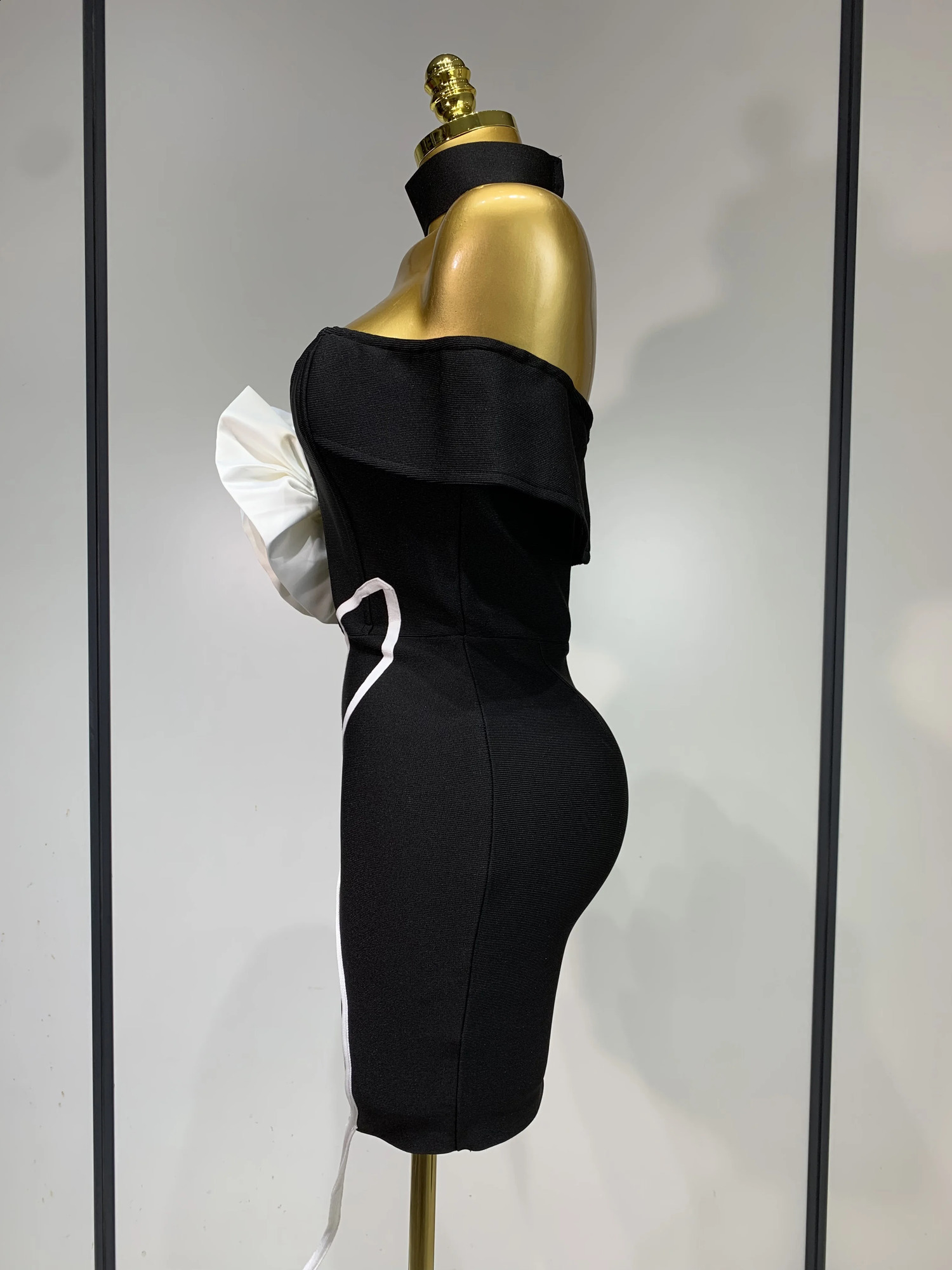Women Sexy Off Shoulder White Flower Black Mini Bodycon Bandage Dress Celebrity Evening Club Elegant Party Gowns 260529 - view 4
