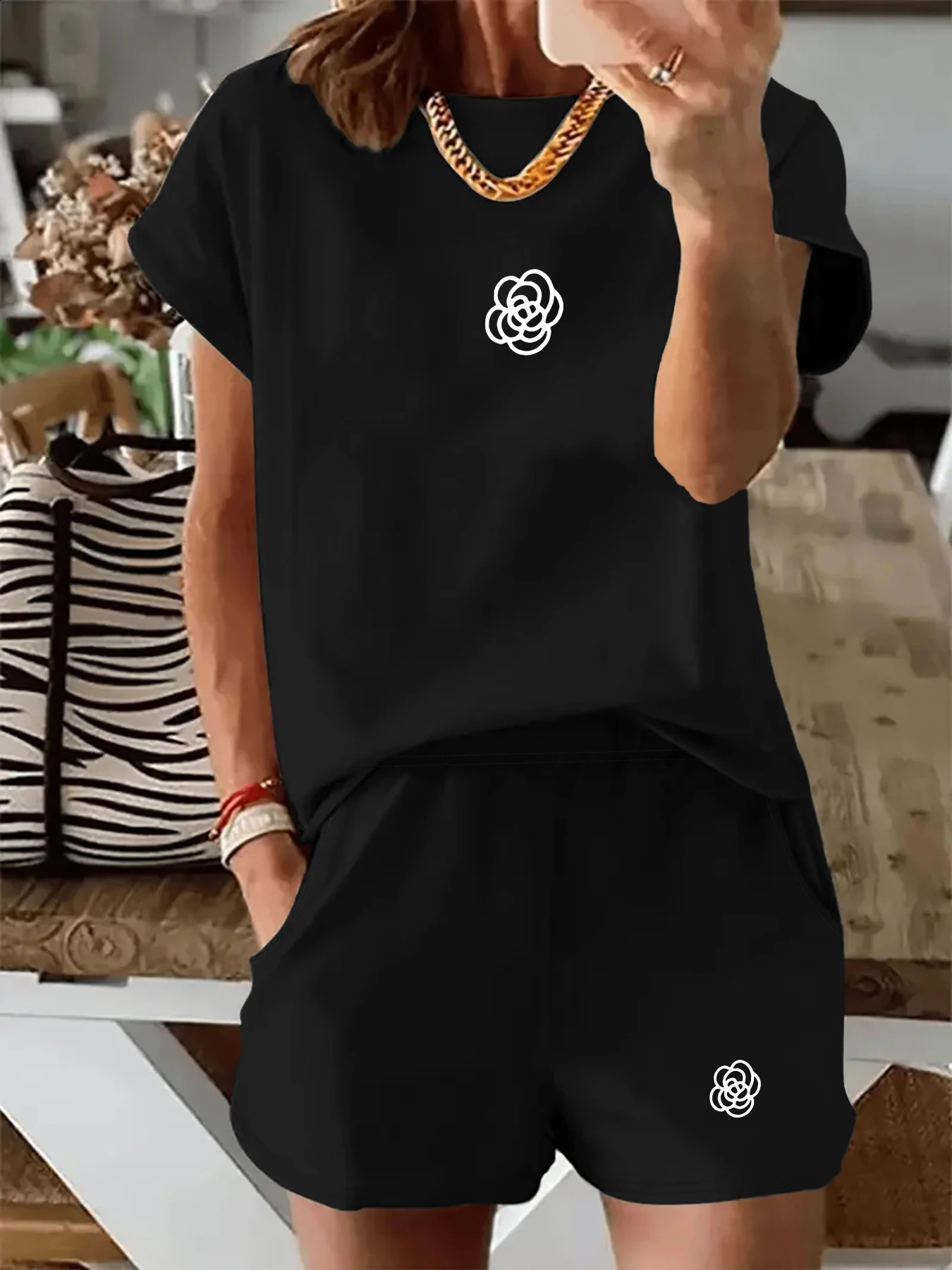 Womens Casual Outfit a Must-Have for Trendy Looks Summer Light Luxury Elegant Style Camellia Line Print T-Shirt and Shorts Two-Piece Set 260529 - view 7