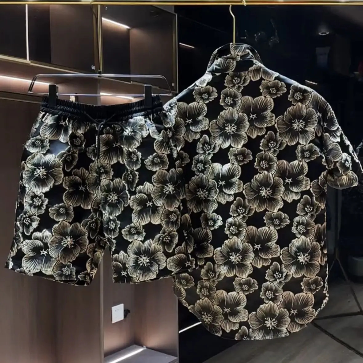 Ethnic Style Embossed Gold Flower Short Sleeve Shirt and Shorts Set 260529 - view 3