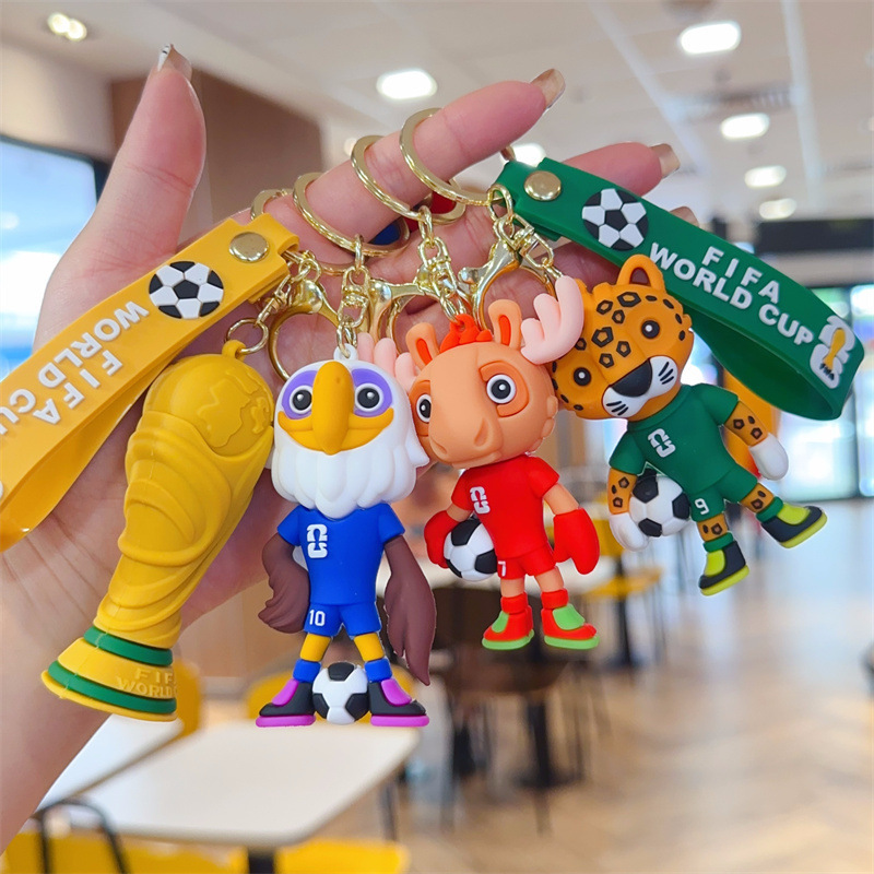 Wholesale Update 3D Player Football Keychain World Cup Keyring Holder Football Style Bag Pendant Custom Figure Shaped Cartoon Logo Keychain For Souven
