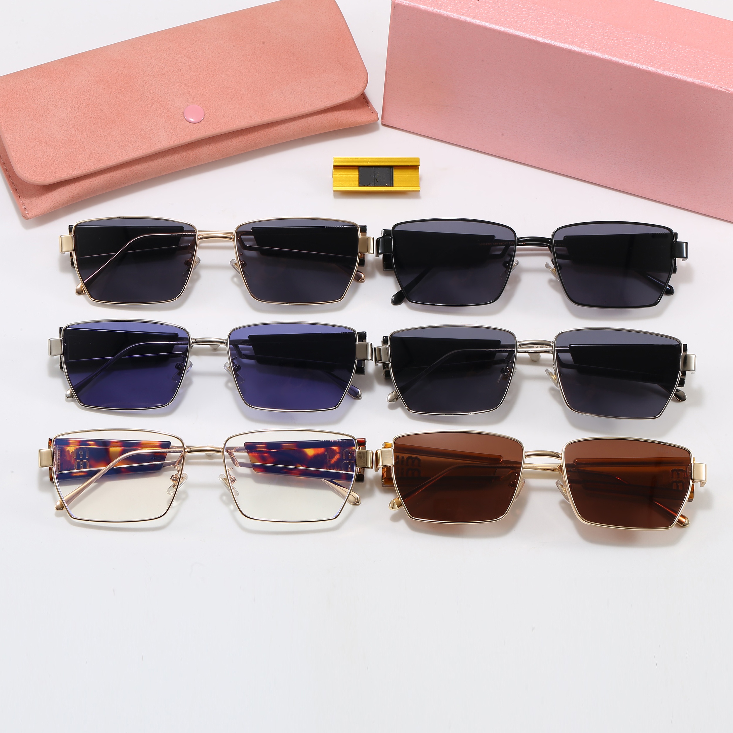 Luxury Fashion Style Sunglasses Women UV Protection Vintage Shades Outdoor Travel Fashion Eyewear