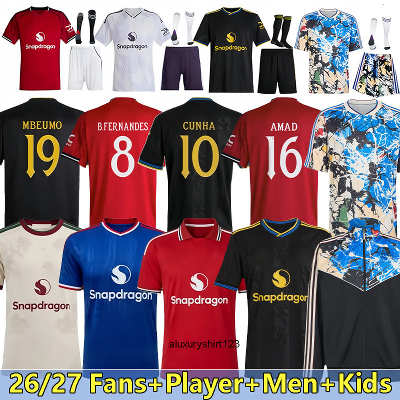 25 26 27 United Retro Soccer Jerseys GARNACHO HOJLUND MARTINEZ YORO football shirt B FERNANDES Football Shirts men kids kits MAINOO ZIRKZEE AMAD train