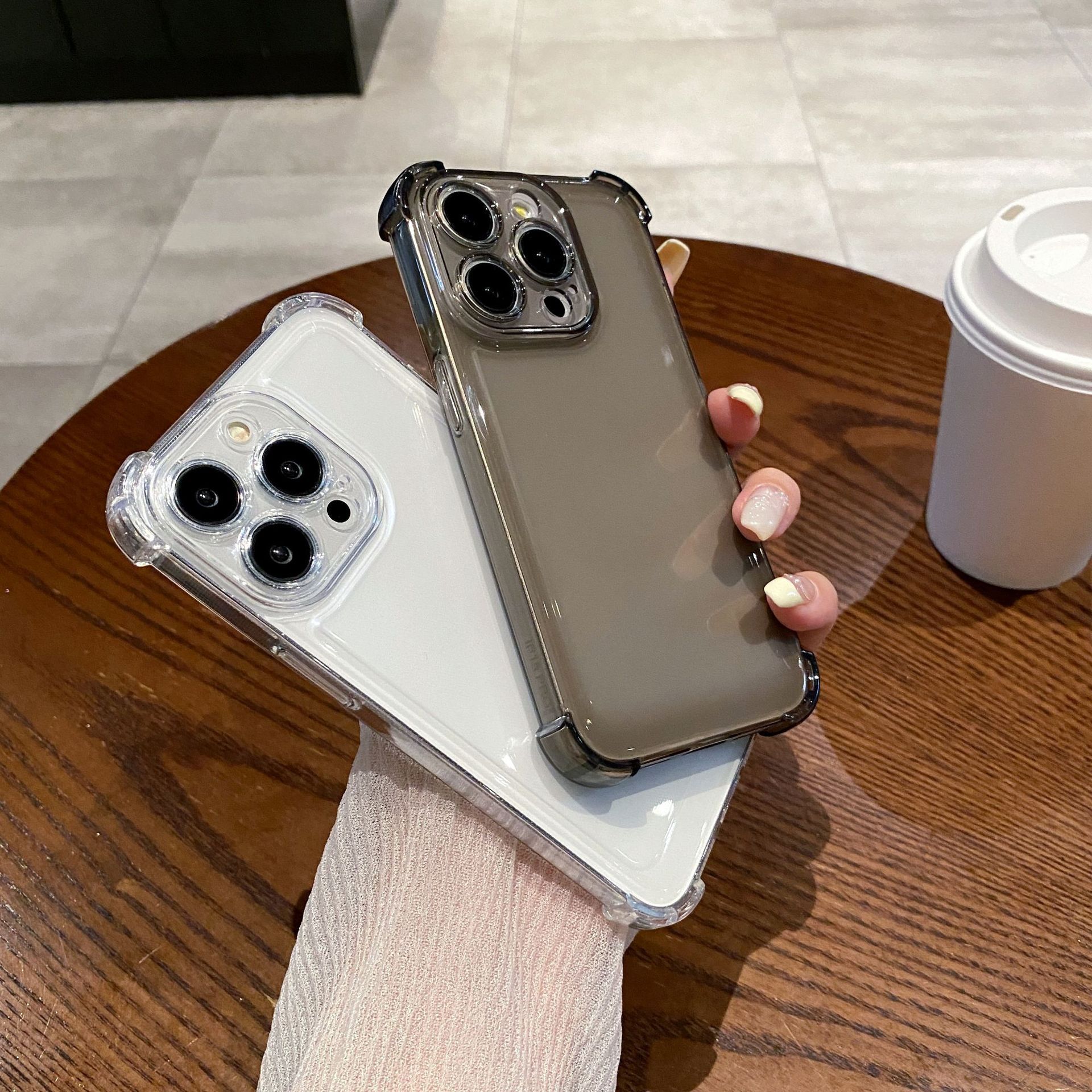 Suitable for iPhone 17 transparent phone case 15PROMAX four-corner anti-drop space shell protective cover Apple 17e airbag