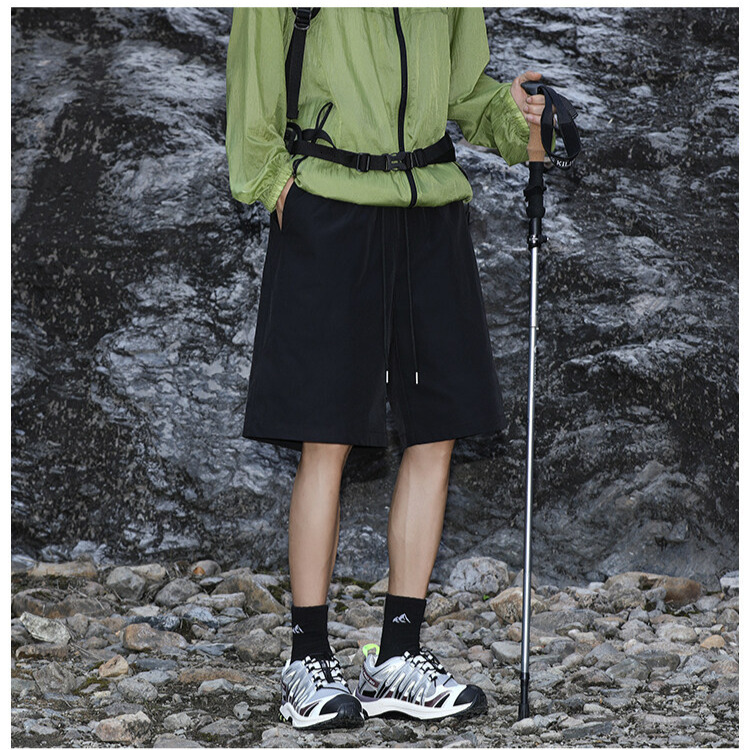 High End Luxury Men's Designer Beach Pants With High Texture Skin Friendly Lightweight Fast Drying Ice Silk Shorts New Outdoor Casual Knee Length