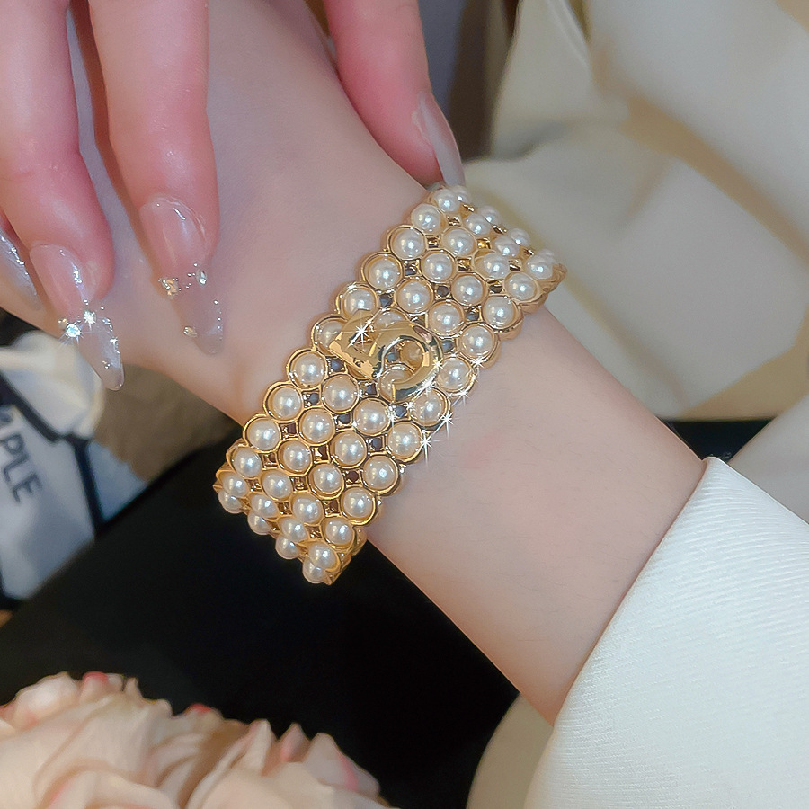 Multi-layered Numbered Pearl Open Bracelet, French Vintage Style, Light Luxury, High-end Feel, Women's Jewelry - view 5