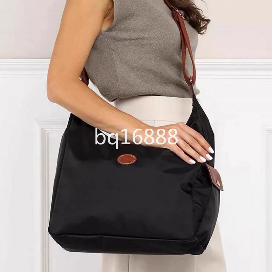 Shoulder Bags for Women Luxury Handbags Designer Women Messegner Hobo Armpit Bag Female Casual Tote Postman Underarm Bag 606-1