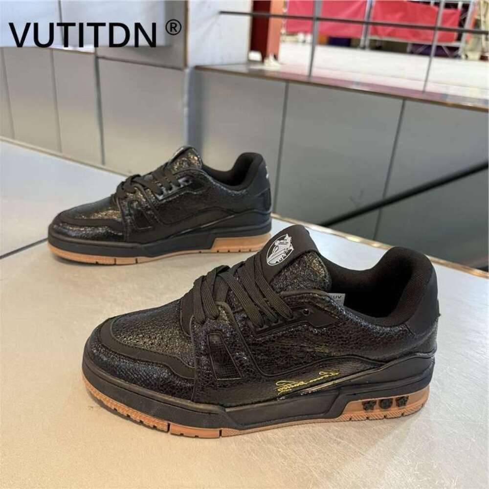 VUTITDN 2026 Denim casual shoes Golden cracked leather free shipping trainers for men sport shoe comfortable outdoor sneakers Classic shoes dh605855