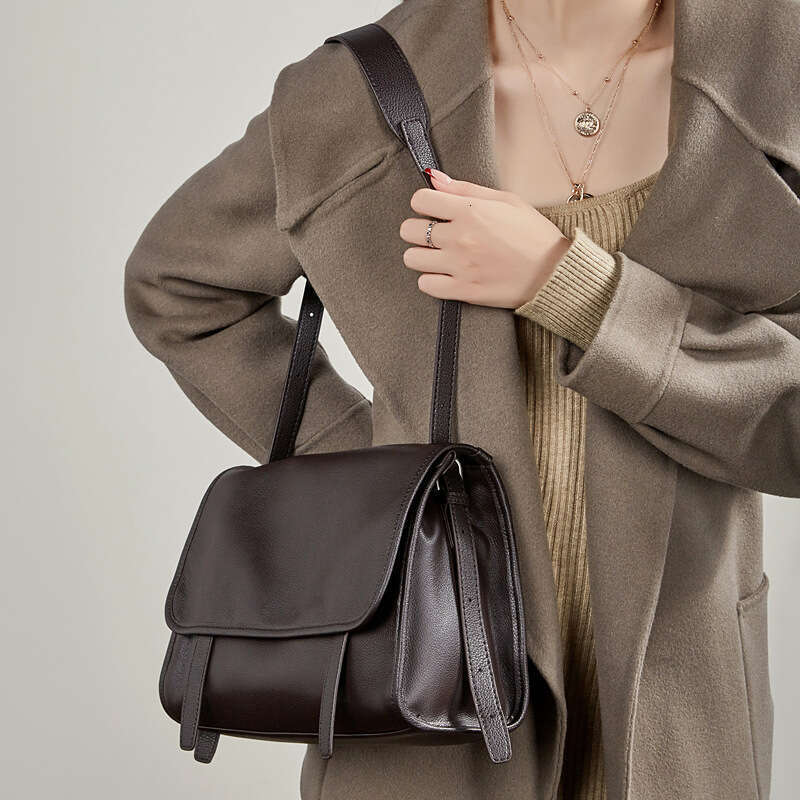 First Layer Calfskin Niche Retro Bag Multi Purpose Backpack Single Shoulder Crossbody Messenger Tote Bag for Commute SENYY