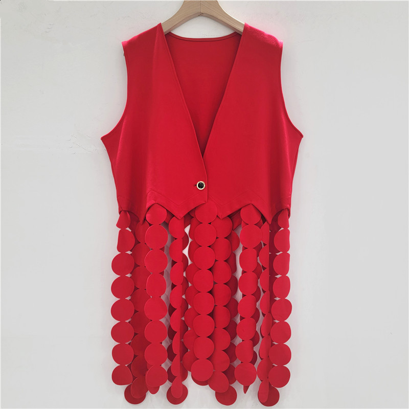 2025 Autumn New Fashion V-neck Sleeveless Round Patchwork Design Tassel Solid Color Top Vest240904